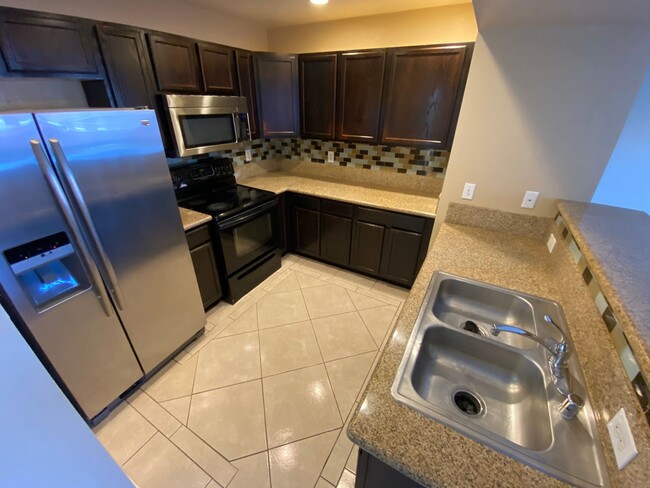 Building Photo - 2300 E Silverado Ranch Blvd