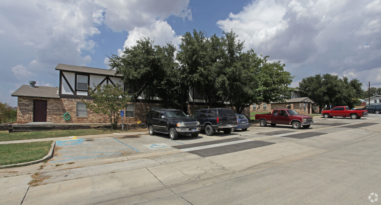 Building Photo - Henderson Terrace Apartments