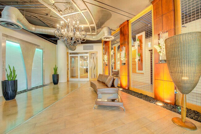 Foto del edificio - 10 SW South River Dr