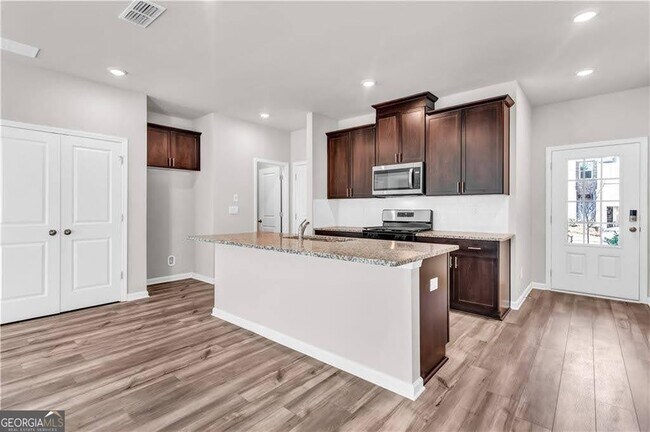 Foto del edificio - 1575 Villageside Ct