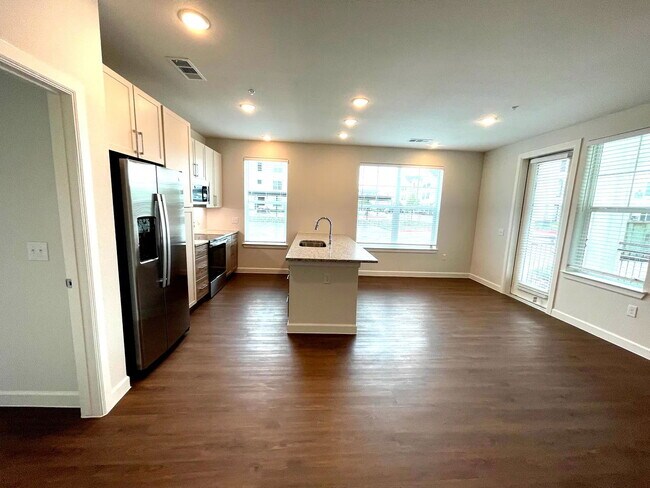 Foto del edificio - 2300 N Friendship Rd