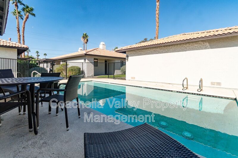 Foto del edificio - 28880 Landau Blvd