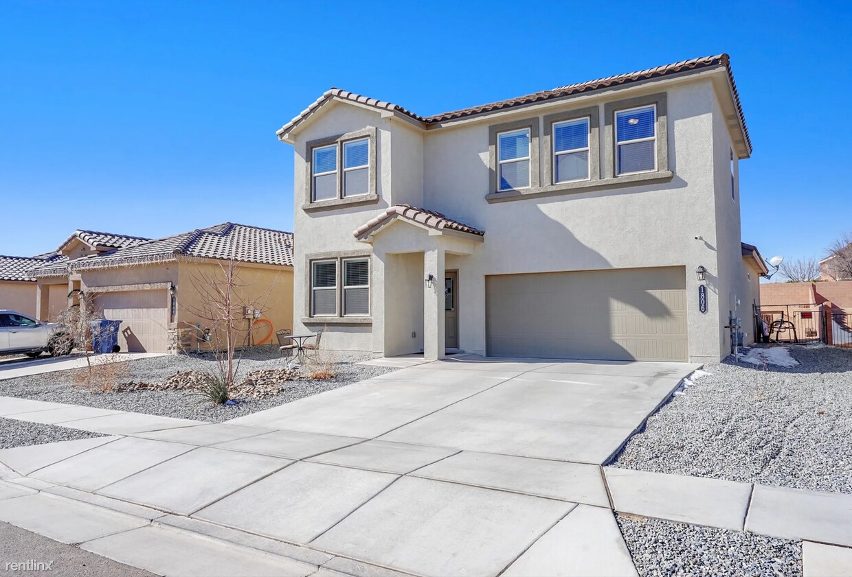 4 br, 2.5 bath House 1806 Valle Vista Ro... House for Rent in Los