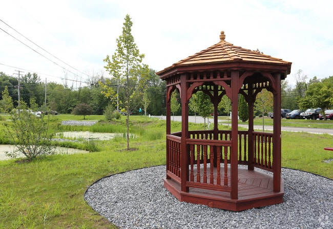 Building Photo - Marshall Square