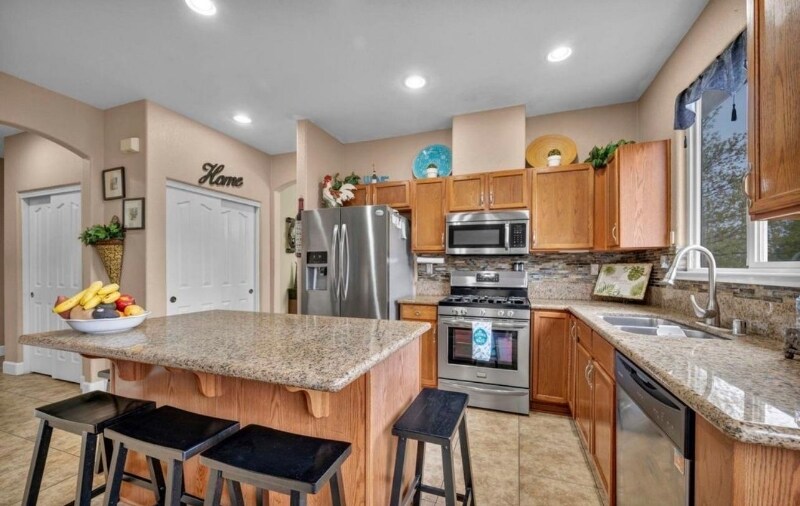 Foto principal - 2721 Harding Way