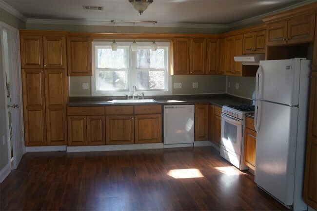 Foto del edificio - 2820 Pine St