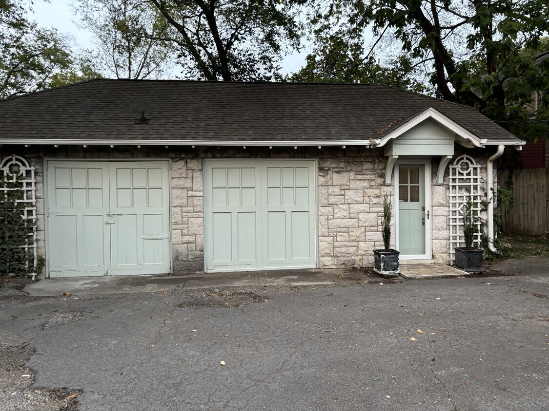 Foto principal - 206 Elmington Ave