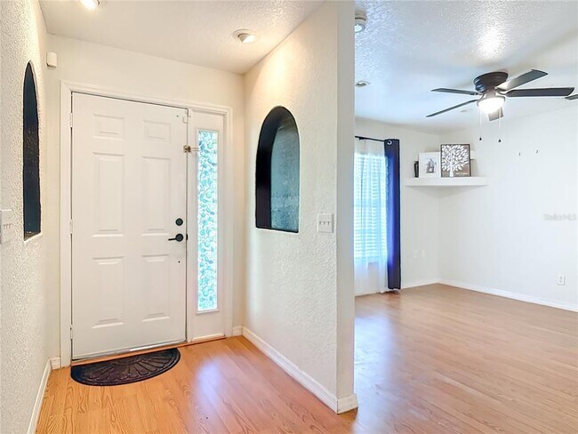 Foto del edificio - 111 Colomba Rd