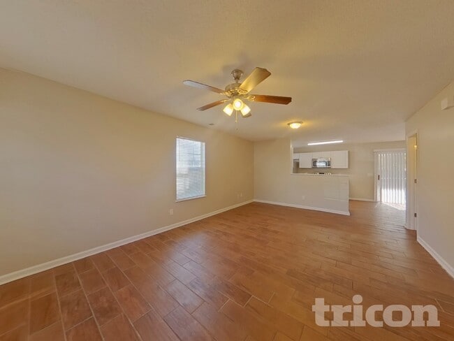 Building Photo - 2000 Lake Carolina Dr