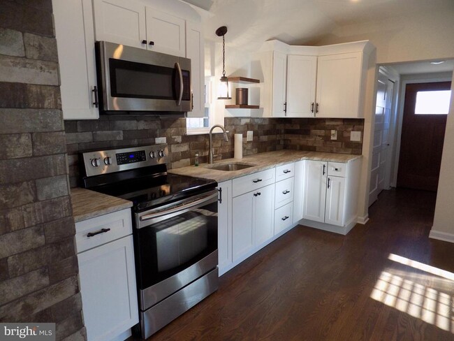 Foto del edificio - 114 N Penrose St