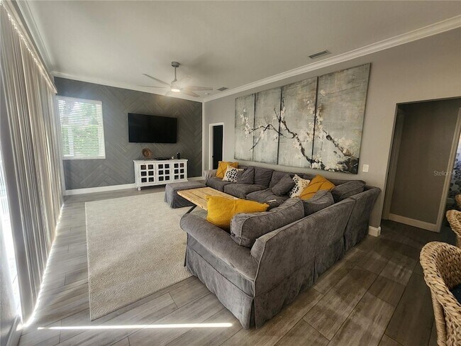 Foto del edificio - 5274 Far Oak Cir