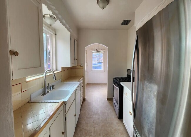 Foto del edificio - 2225 Scott Rd