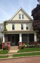 Building Photo - 1135 11th Ave