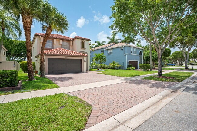 Building Photo - 9058 Alexandra Cir