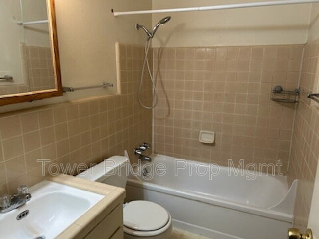 Foto del edificio - 10616 Fair Oaks Blvd