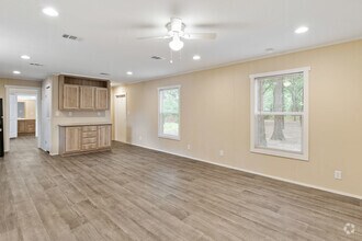 Building Photo - 103 Red Bird Ln