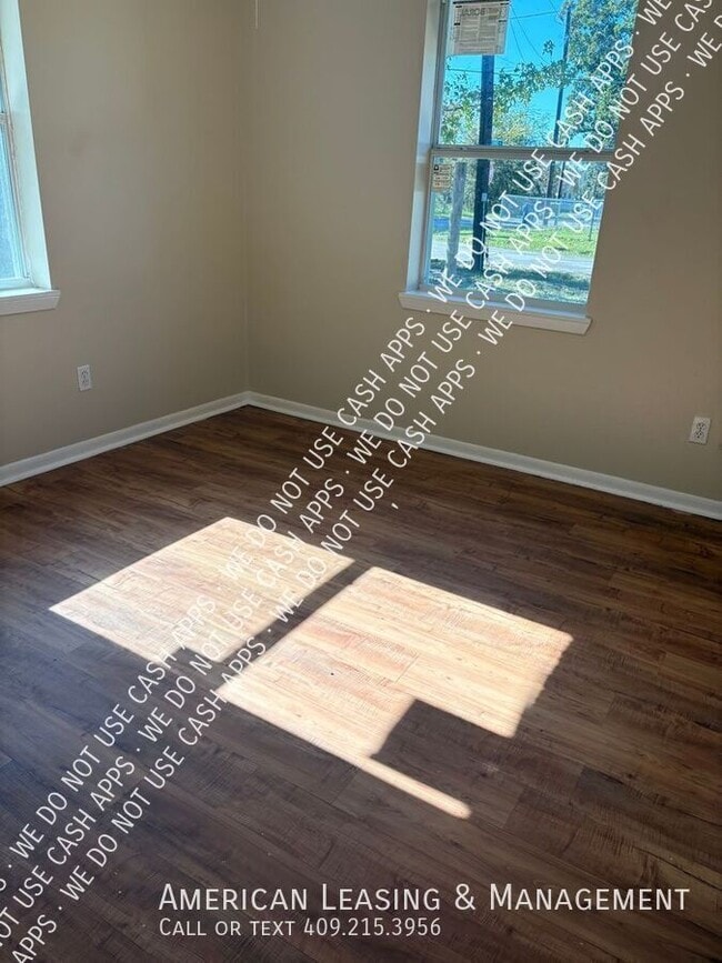 Building Photo - 201 S 2nd St