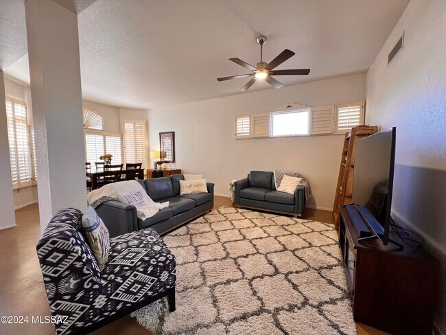 Foto del edificio - 14248 N Cirrus Hill Dr