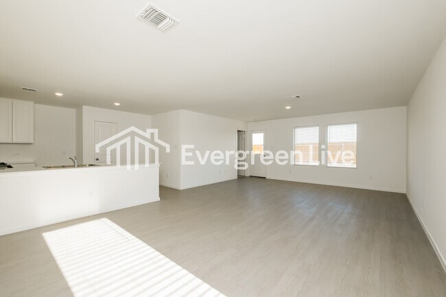 Building Photo - 12528 Huntington Rdg Wy