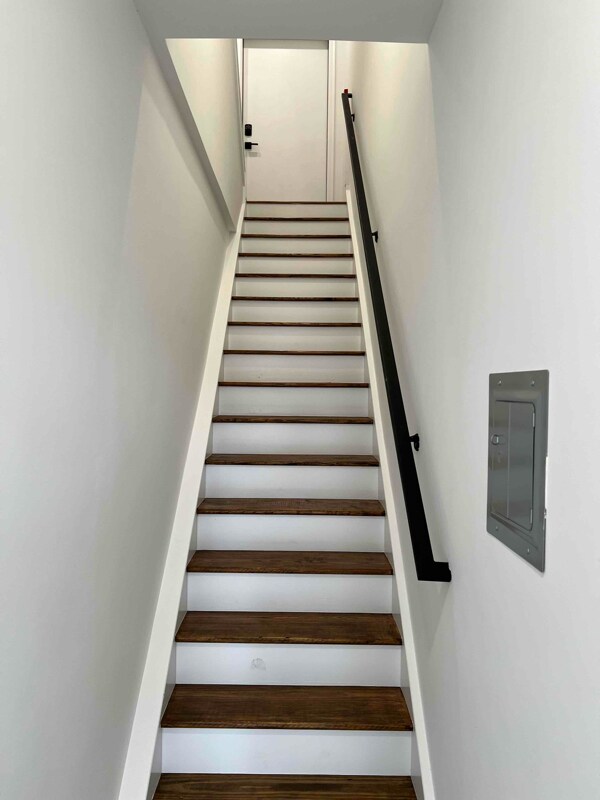Photo - 2554 Frankford Ave Apartment