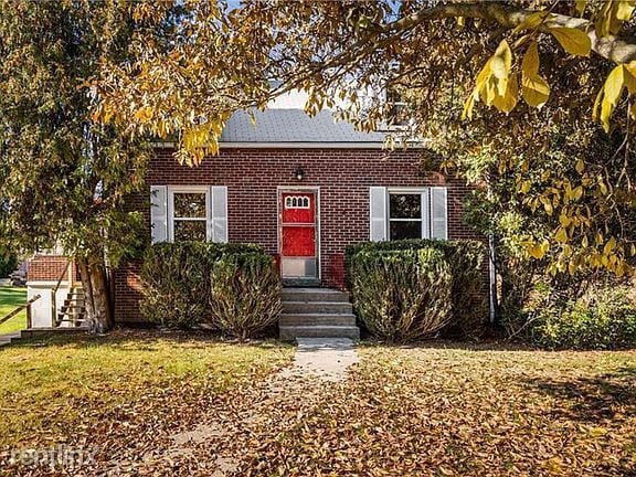 Primary Photo - 3 br, 1 bath House - 111 McClelland Dr