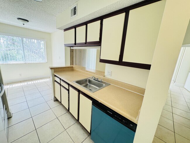 Foto del edificio - 5654 Rock Island Rd
