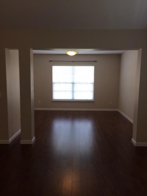 Building Photo - One Story 3BR 2BA Minutes to I-26