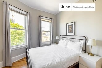 Building Photo - Room in Shared 3 bed/1 bath home