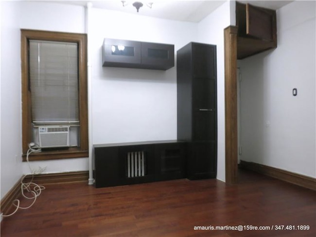 Building Photo - 552 W 141st St
