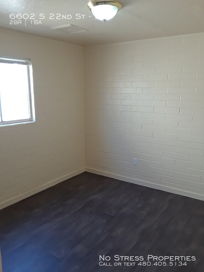 Foto del edificio - 6602 S 22nd St