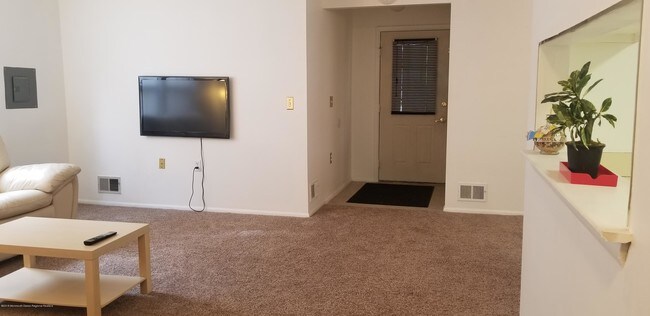 Building Photo - 51 Snapdragon Ct