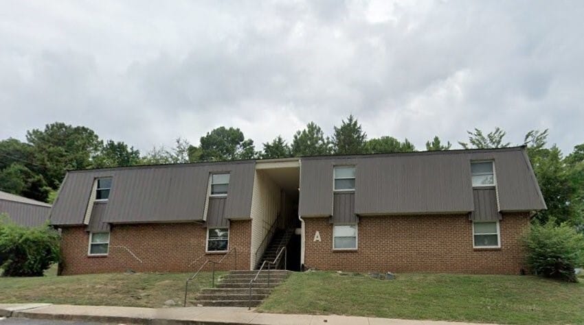 Building Photo - 2300 Deerman St