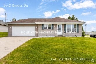 Building Photo - 1442 Oriole Dr