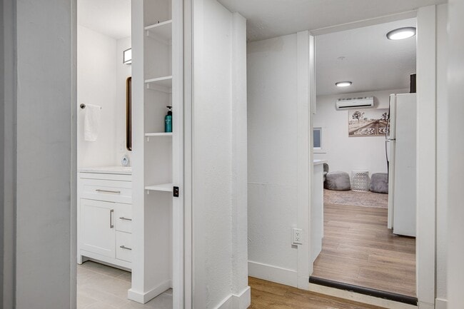 Building Photo - 1503 S Newport St