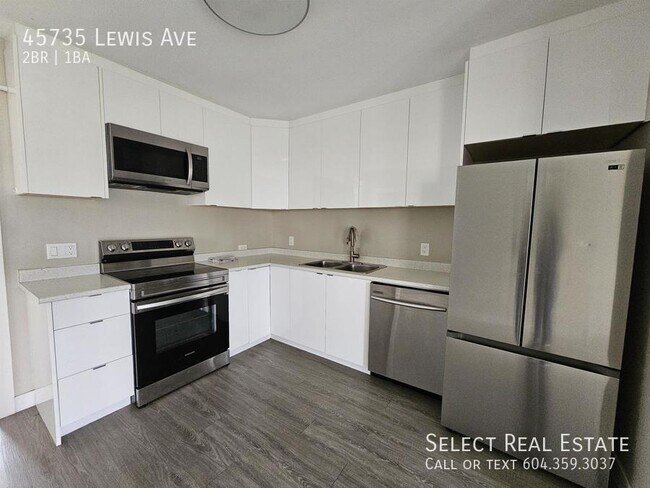 Building Photo - 45735 Lewis Ave