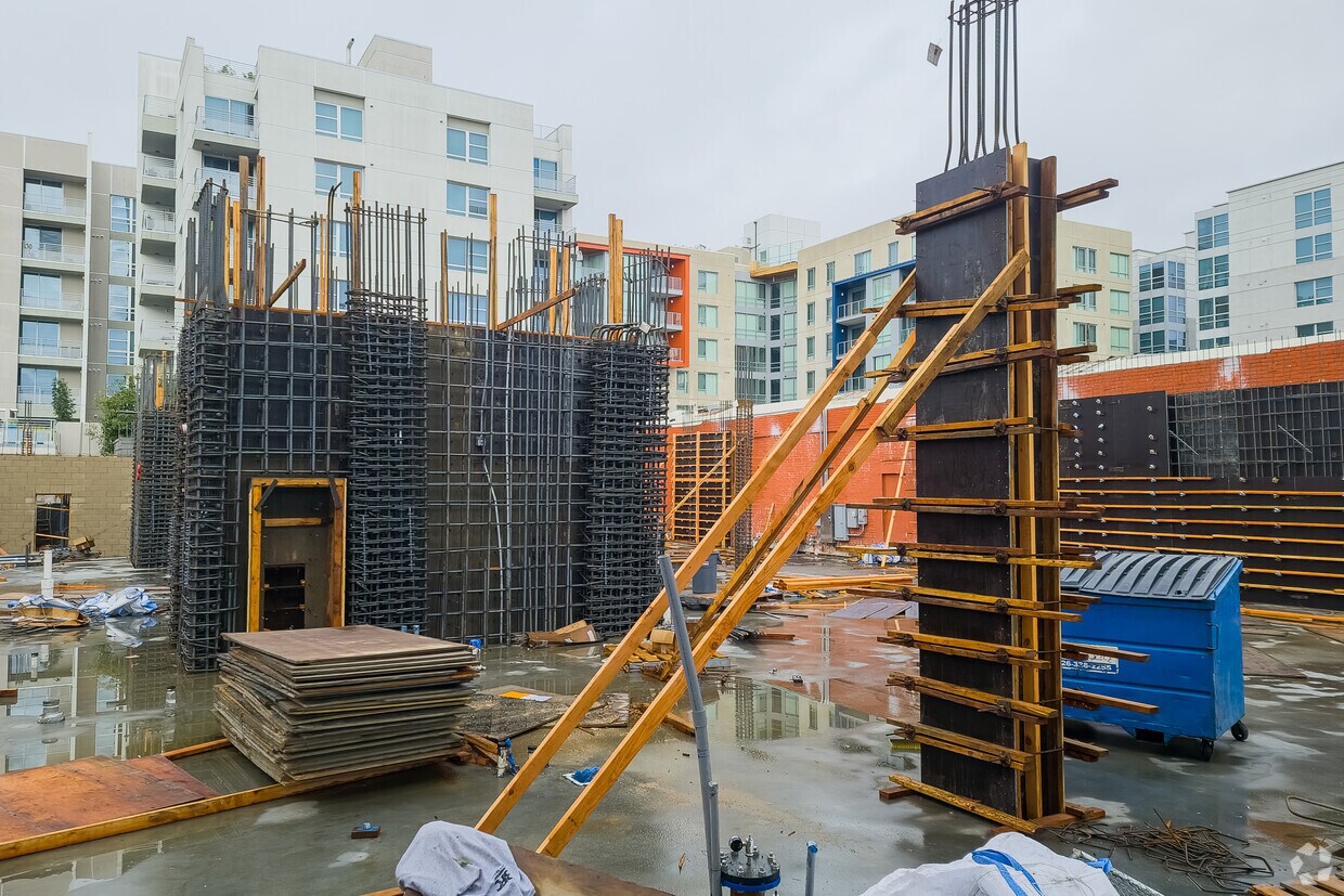 NOV 2022 - Liv DTLA