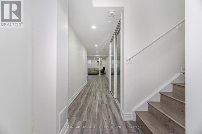 Building Photo - 5 Freedom Oaks Trail