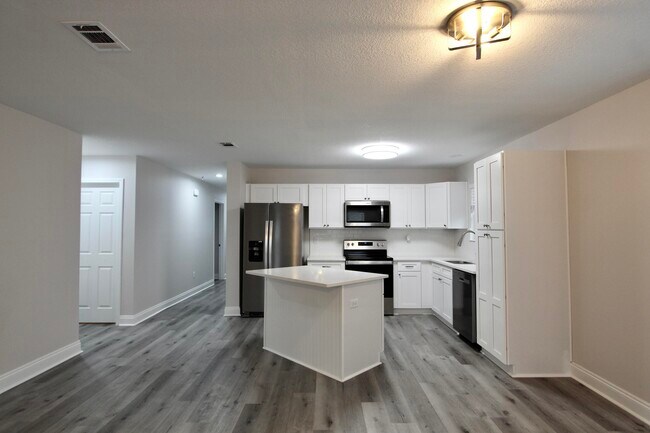 Foto del edificio - 5380 Highview Dr