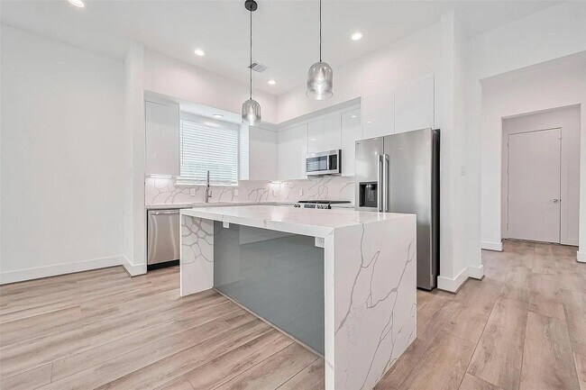 Foto del edificio - 3514 Hadley St