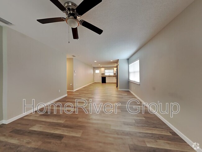 Building Photo - 915 Marlboro Dr