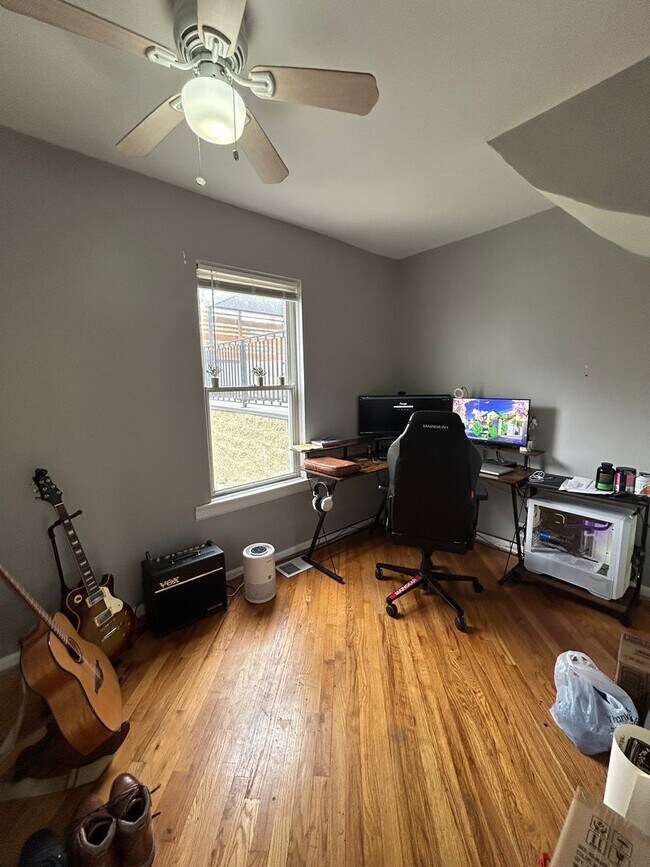 Photo - 1617 N Hudson Ave Apartment
