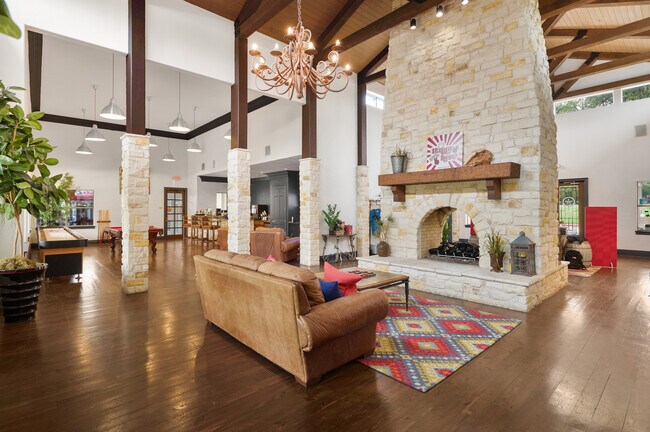 Foto del edificio - Dakota Ranch Student Apartments