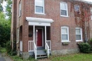 Primary Photo - 207 Grasmere Ave
