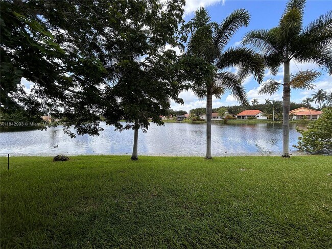 Foto del edificio - 1048 NW 99th Ave