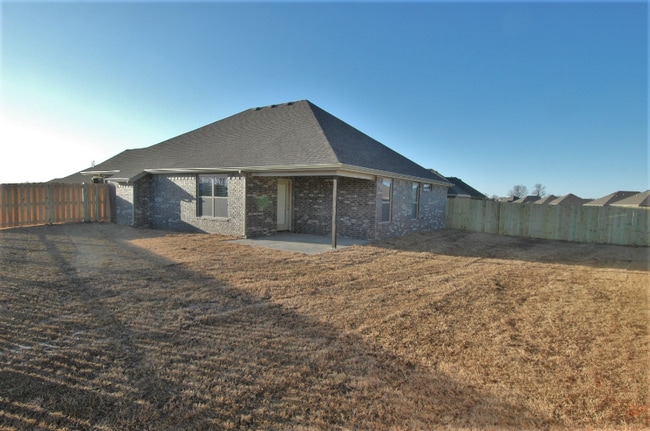Building Photo - 4526 W Croft Dr