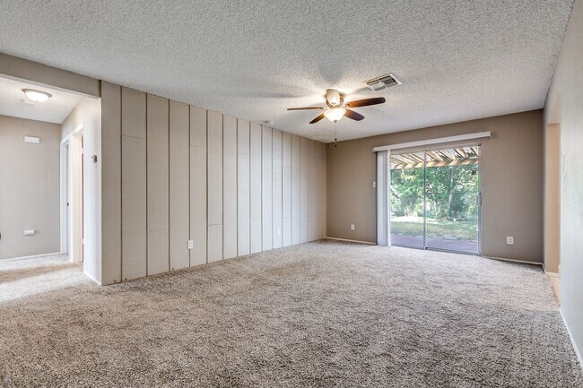 Foto del edificio - 3-BEDROOM HOME IN PIPERS MEADOW
