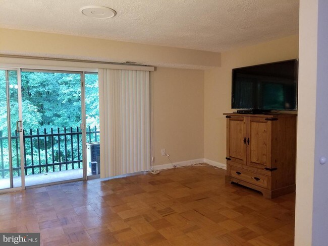 Foto del edificio - 11620 Vantage Hill Rd