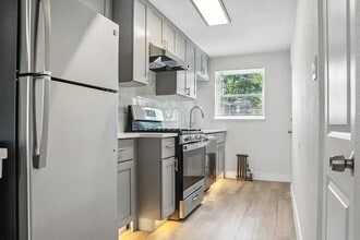 Building Photo - 1368 Lafayette St