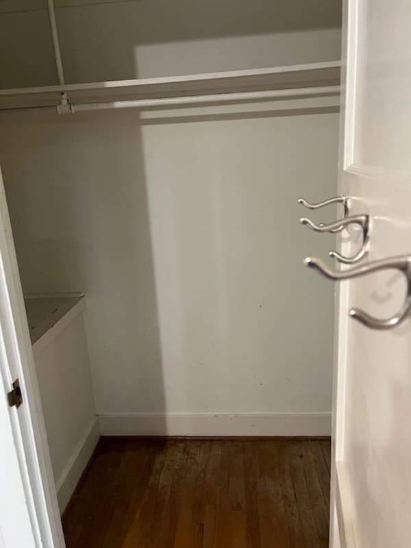 Primary Photo - 3413 Urban St