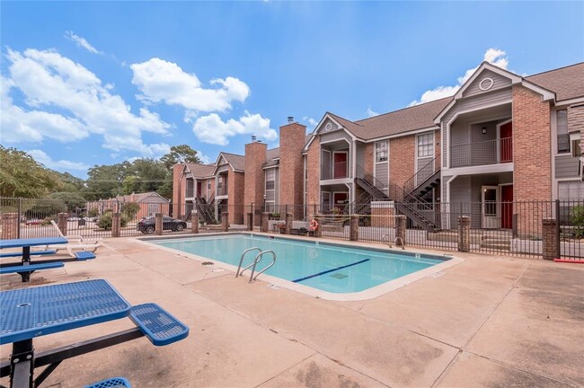Foto del edificio - 2402 Sycamore Ave
